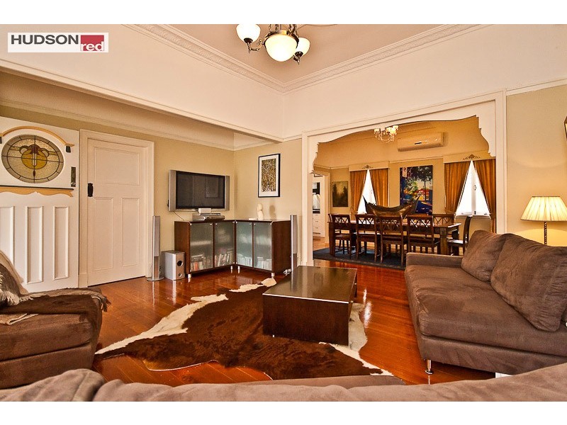 21 Thurecht Prd, Scarborough QLD 4020