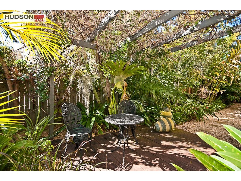 21 Thurecht Prd, Scarborough QLD 4020