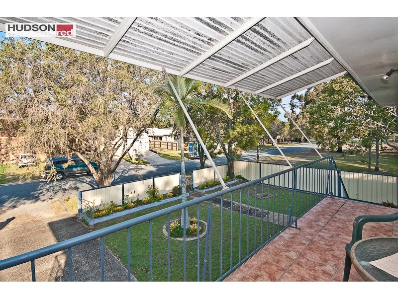 37 Grace St, Scarborough QLD 4020