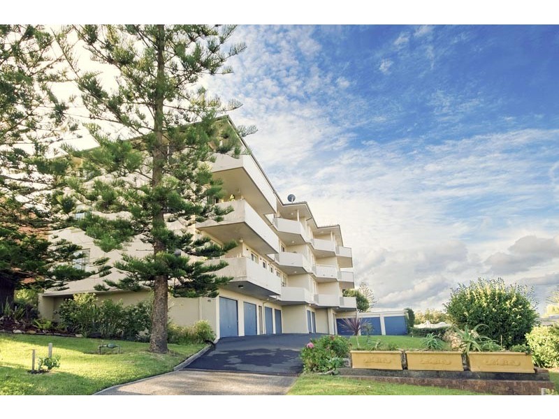 8/48 Golf Avenue, Mona Vale NSW 2103