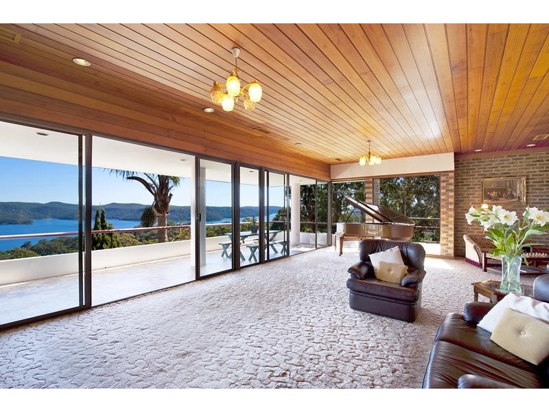 15 Loblay Crescent, Bilgola NSW 2107