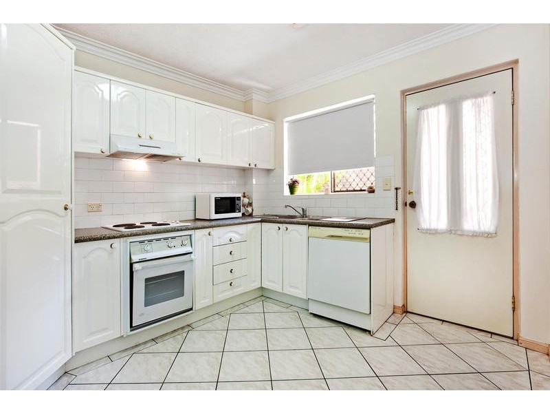 2/45 Bilyana St, Balmoral QLD 4171