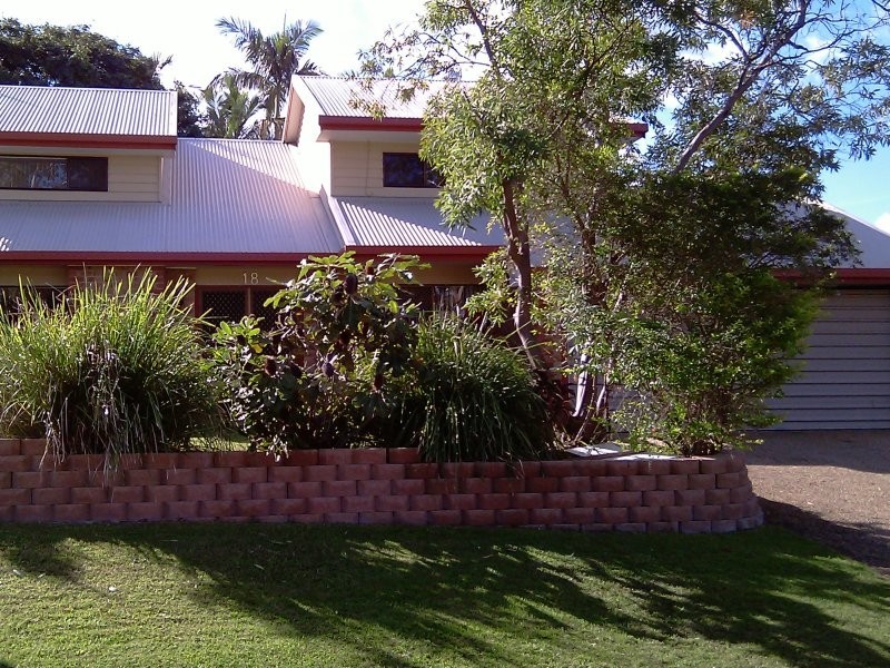 18 Verdelho St, Eight Mile Plains QLD 4113