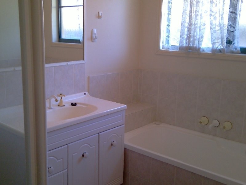 12 Angel St, Eight Mile Plains QLD 4113