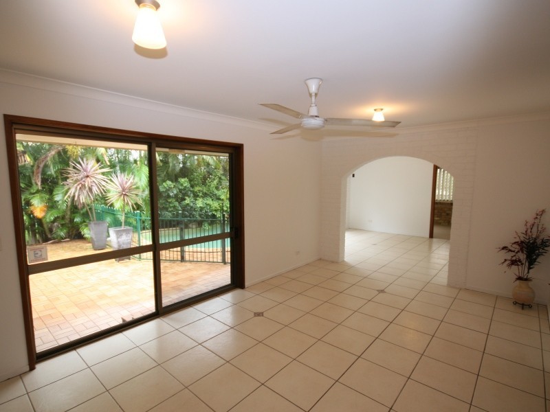 71 Agnes St, Sunnybank QLD 4109