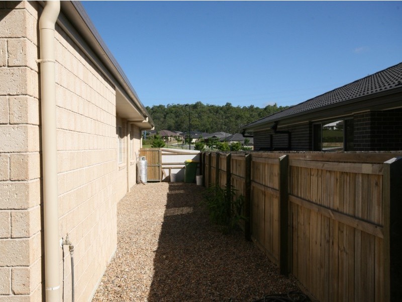 Pacific Pines QLD 4211