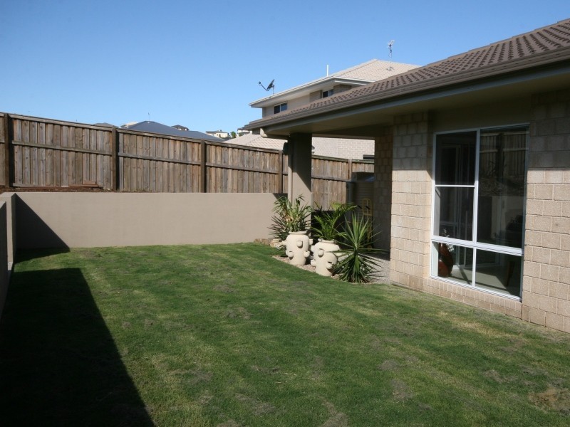 Pacific Pines QLD 4211