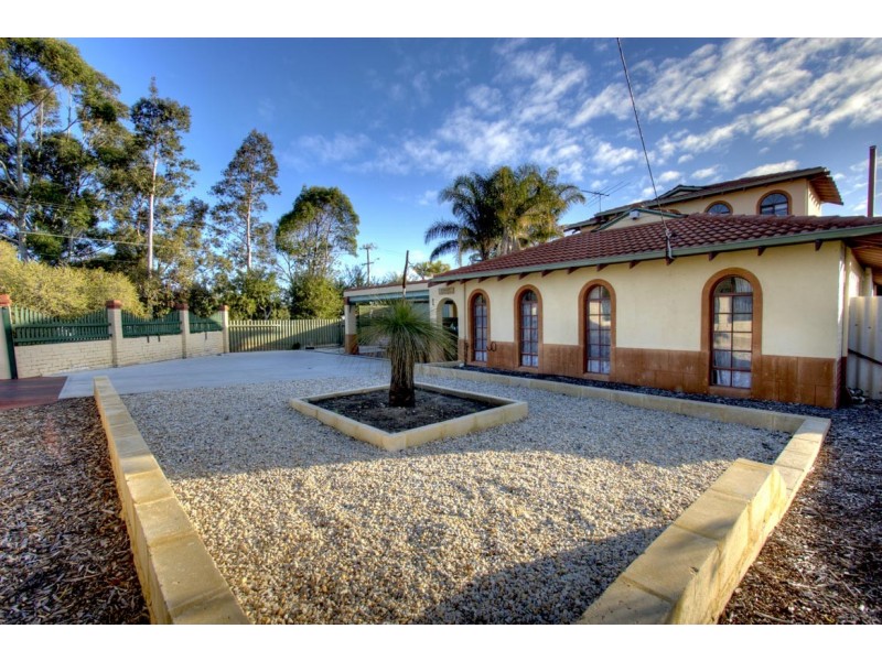 1 Mileti Road, Lesmurdie WA 6076