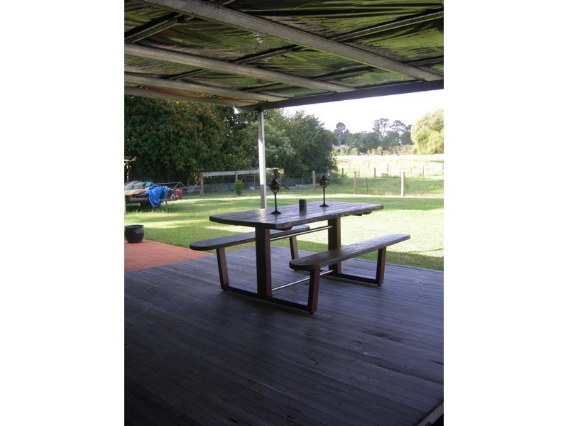 2316 Bucketts Way, Booral NSW 2425