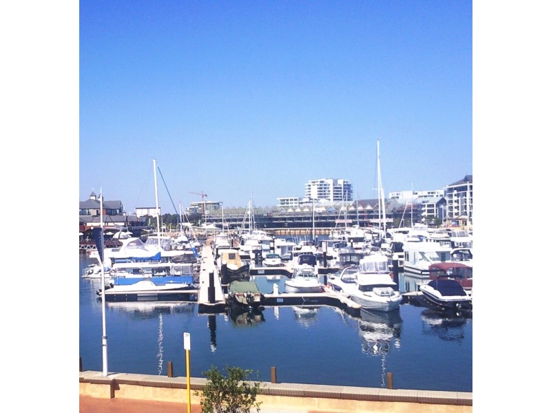 2/42 Spinnaker Quays, Mandurah WA 6210