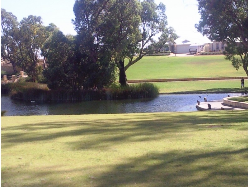 8 Ada Lane, Lakelands WA 6210