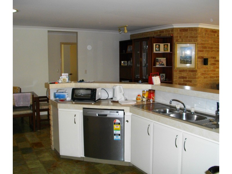 9 Honeytree Place, Falcon WA 6210