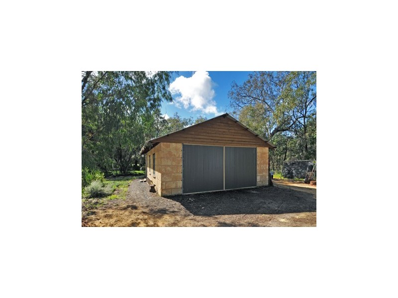 2 Park Way, Bouvard WA 6211