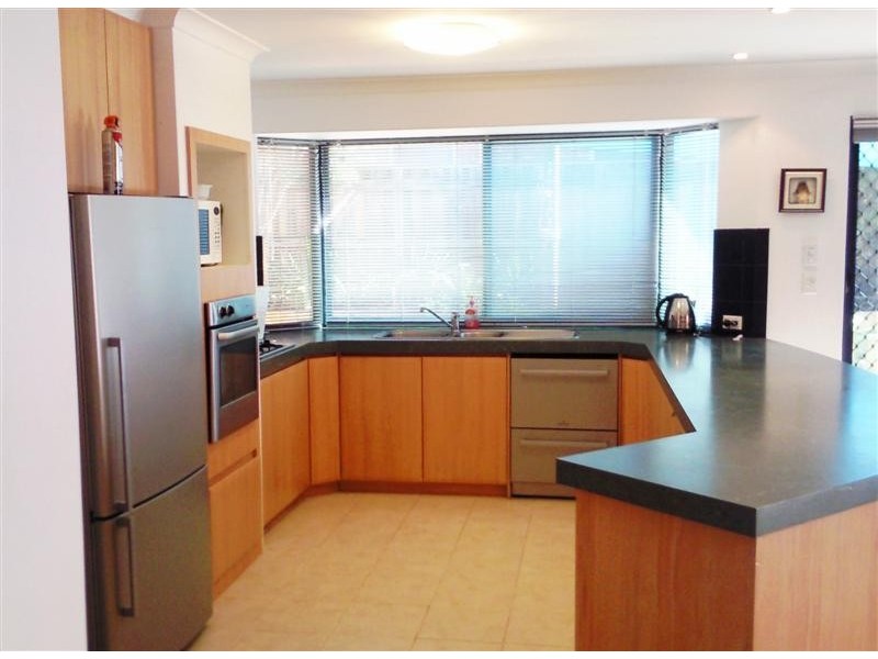 1 Daydream Plaza, Halls Head WA 6210