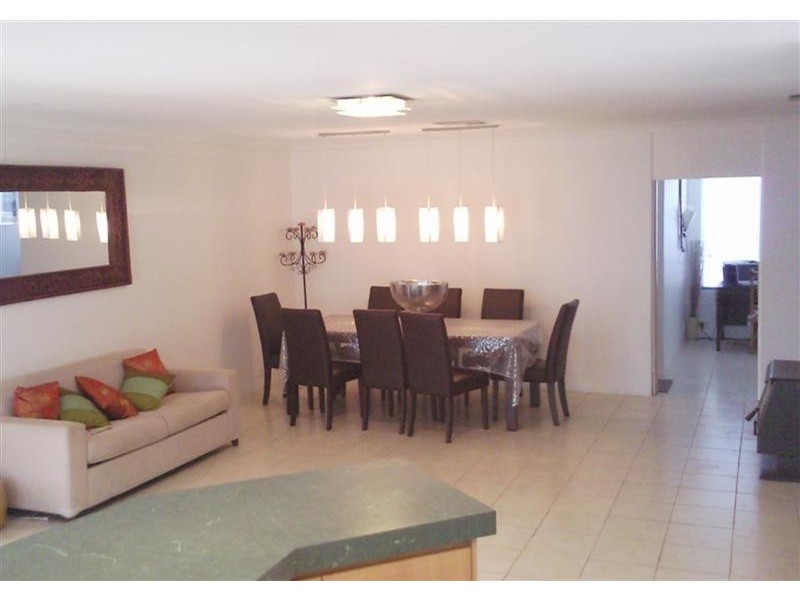 1 Daydream Plaza, Halls Head WA 6210