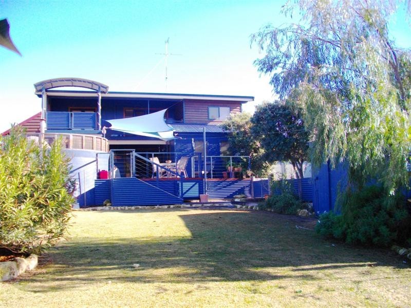 29 Muir Place, Halls Head WA 6210