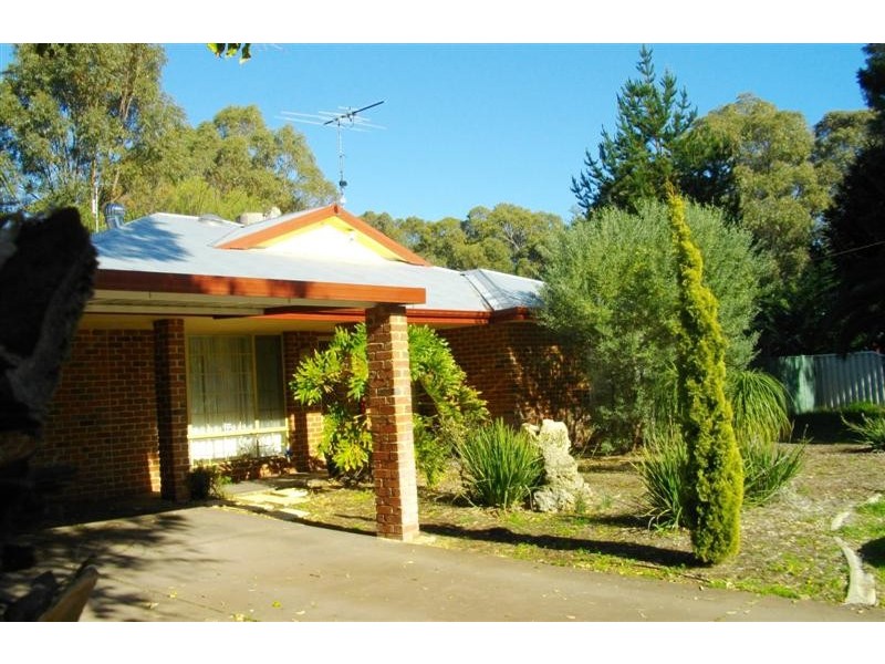 3 Navarre Rowe, Greenfields WA 6210
