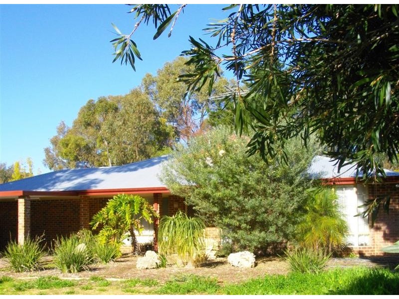 3 Navarre Rowe, Greenfields WA 6210