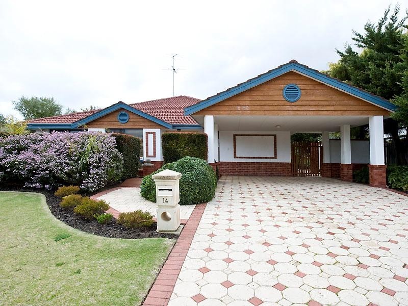 14 Suncrest Meander, Meadow Springs WA 6210