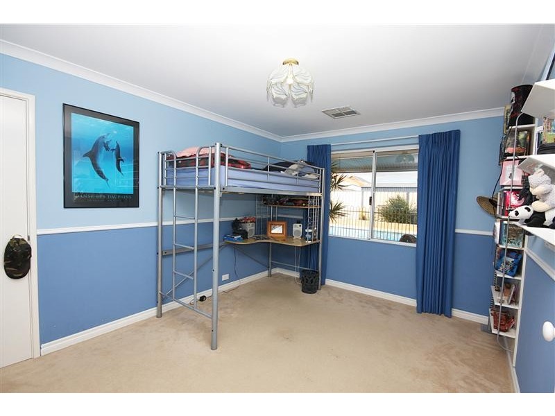 73 Karinga Road, Madora Bay WA 6210