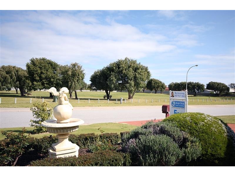 73 Karinga Road, Madora Bay WA 6210