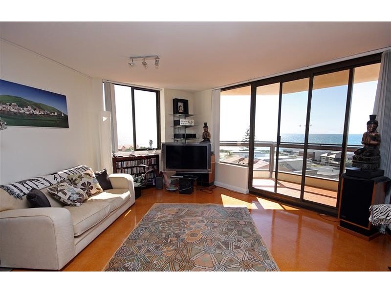 20/6A Valley Road, Halls Head WA 6210