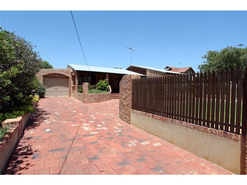 13 Gibla Street, Mandurah WA 6210