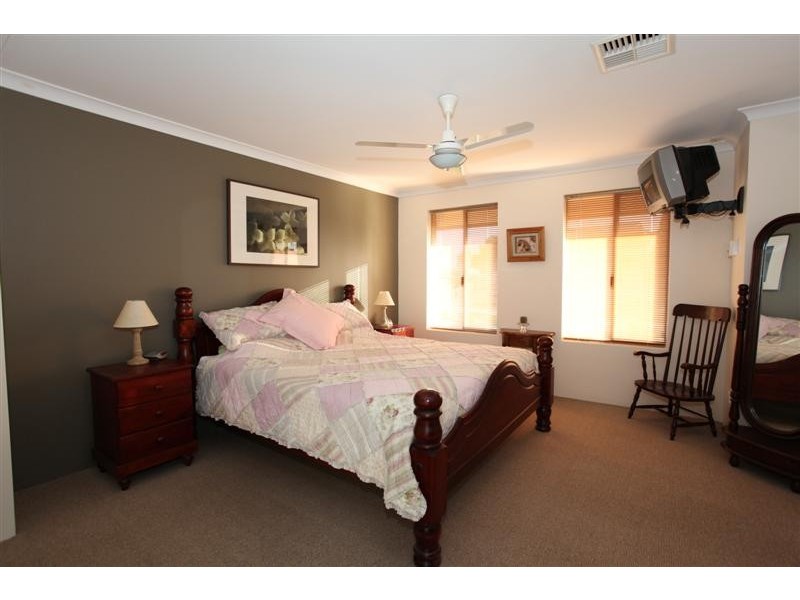 13 Angalore Road, Madora Bay WA 6210