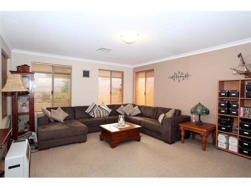 13 Angalore Road, Madora Bay WA 6210