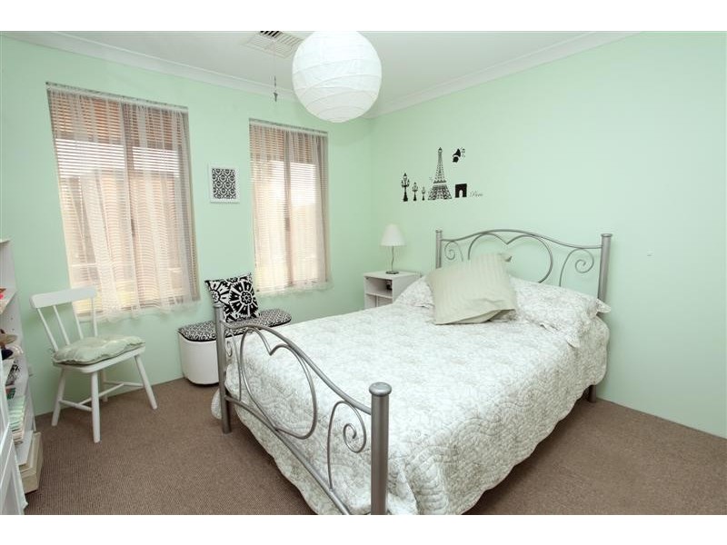 13 Angalore Road, Madora Bay WA 6210