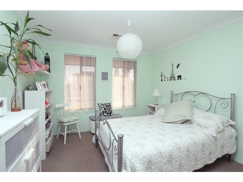 13 Angalore Road, Madora Bay WA 6210