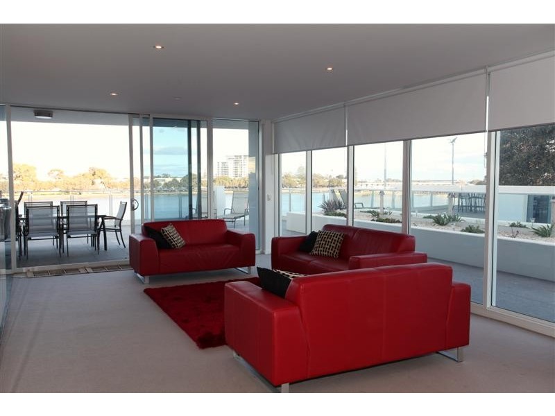 3 Marco Polo Drive, Mandurah WA 6210