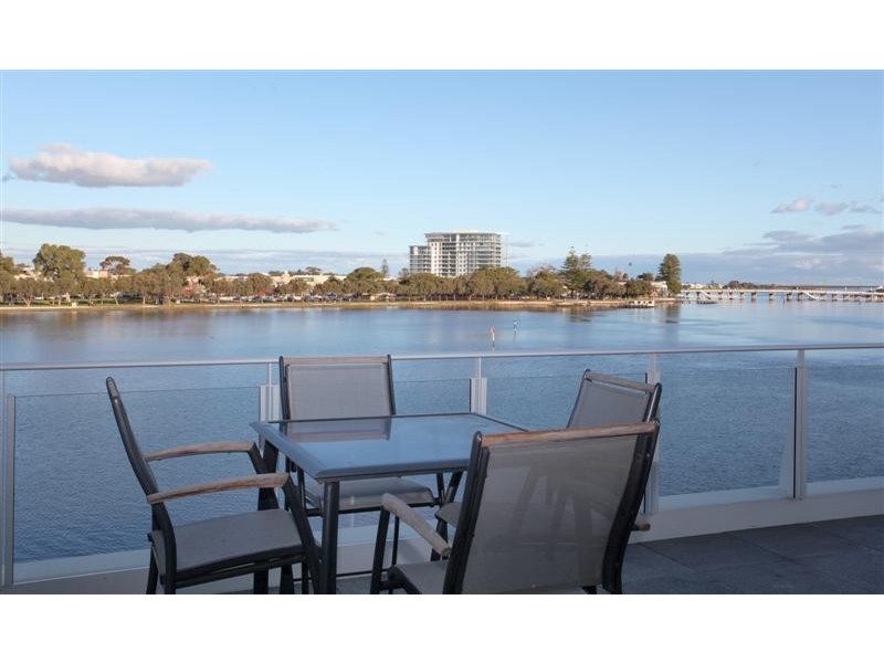 3 Marco Polo Drive, Mandurah WA 6210