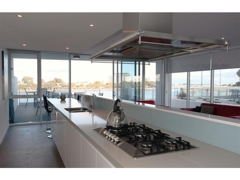 3 Marco Polo Drive, Mandurah WA 6210