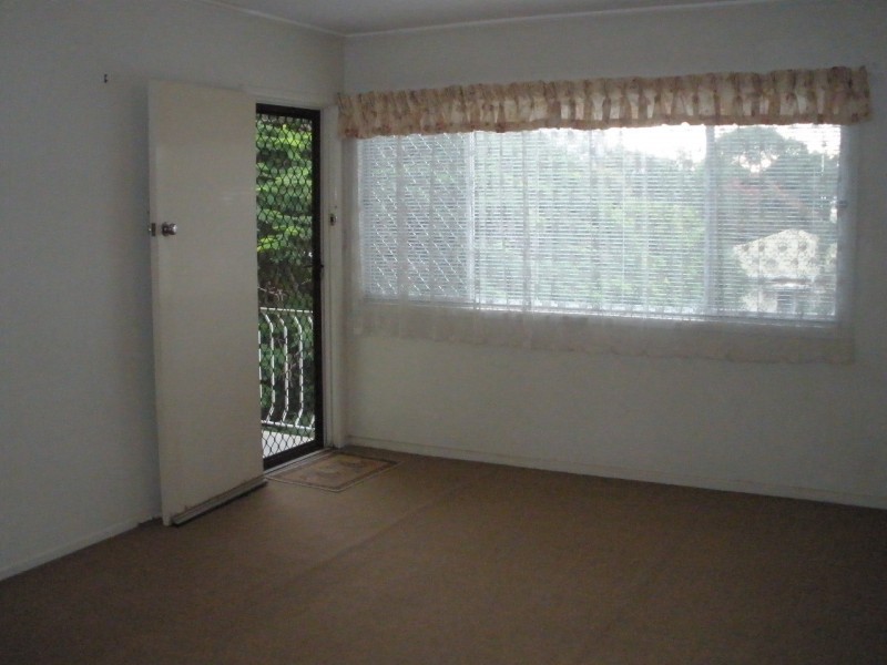 4/1 Lamette Street, Holland Park QLD 4121