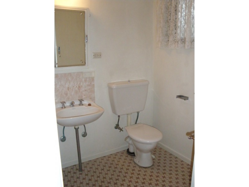 4/1 Lamette Street, Holland Park QLD 4121