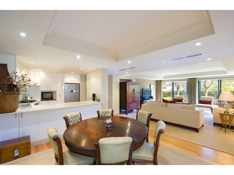 2/6 Carlotta Road, Double Bay NSW 2028