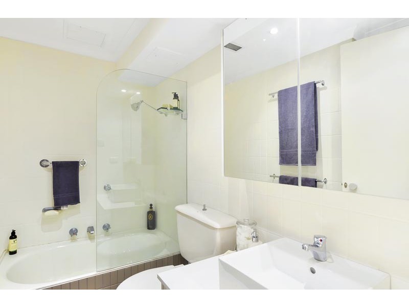 4/1 Boomerang Place, Woolloomooloo NSW 2011