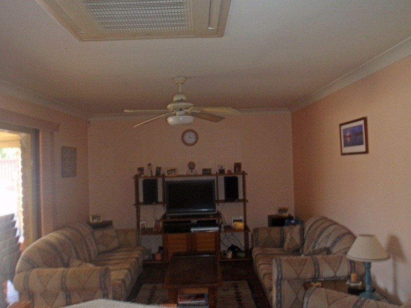 1 Marsh Place, Cranebrook NSW 2749