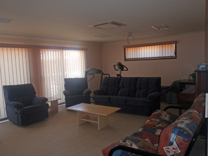 1 Marsh Place, Cranebrook NSW 2749