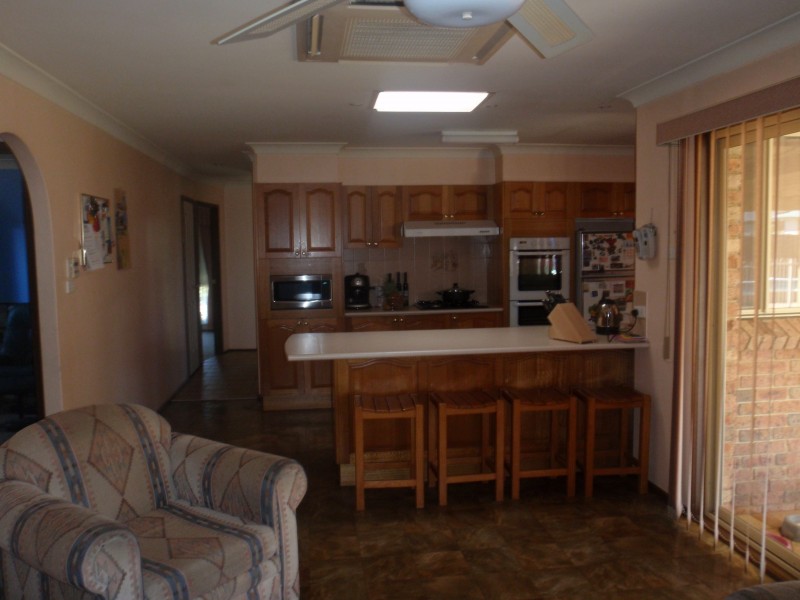 1 Marsh Place, Cranebrook NSW 2749