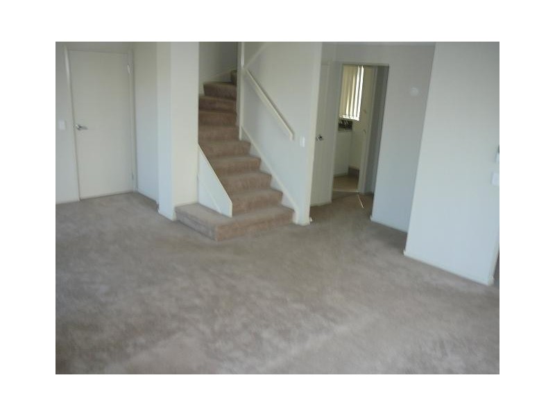 118 Minorca Circuit, Spring Farm NSW 2570