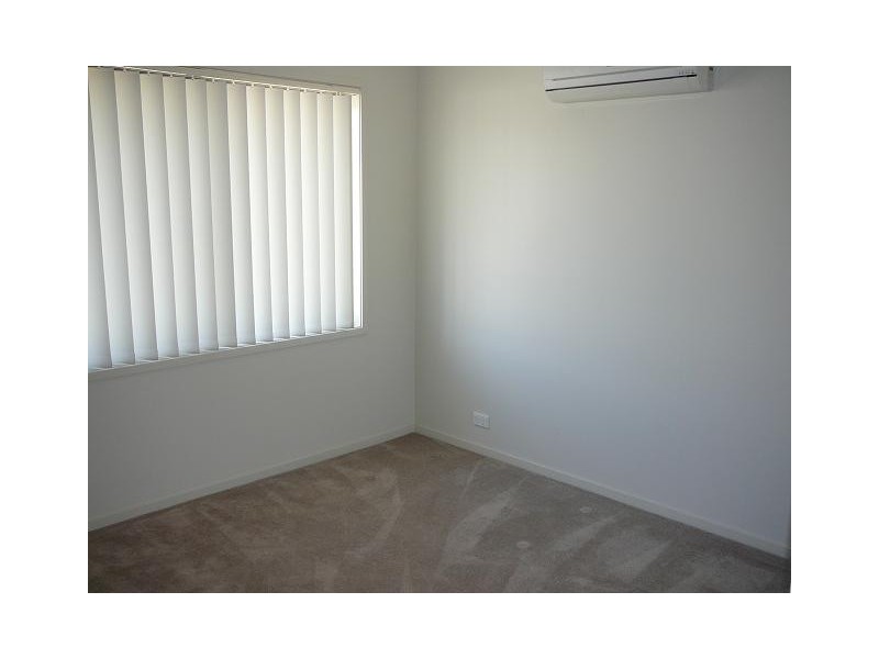 118 Minorca Circuit, Spring Farm NSW 2570