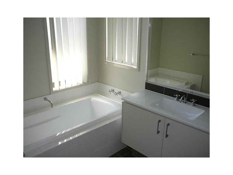 118 Minorca Circuit, Spring Farm NSW 2570