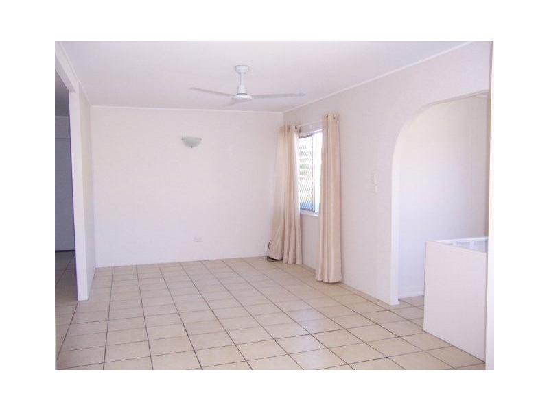 23 Hargreaves Street, Wulguru QLD 4811