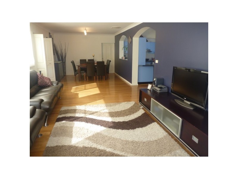 14 Essington Crescent, Sylvania NSW 2224