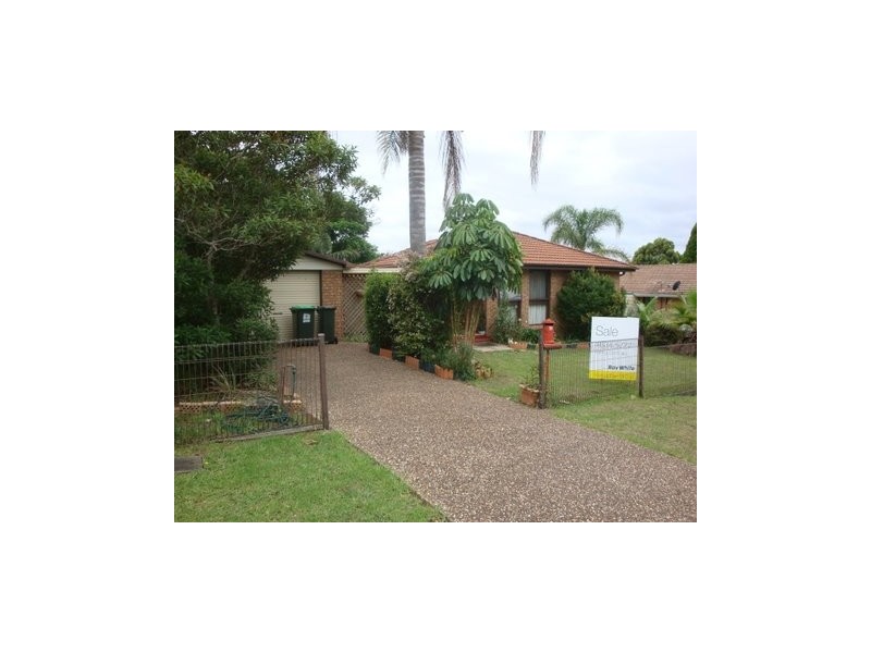 4 Bianca Place, Rosemeadow NSW 2560