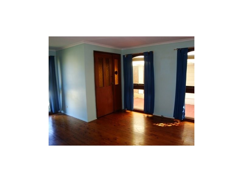 4 Bianca Place, Rosemeadow NSW 2560