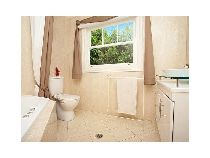 1 Hillier Avenue, Blackheath NSW 2785