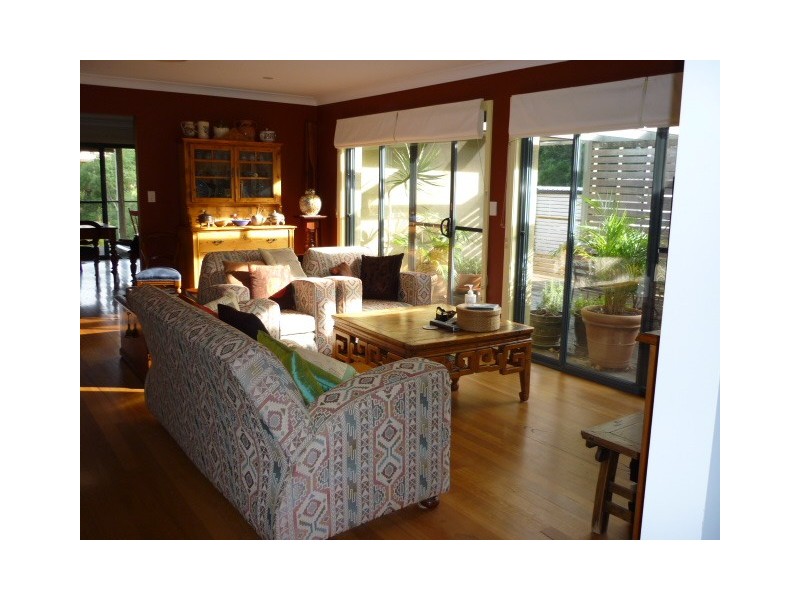 3 Clarence Road, Springfield NSW 2250